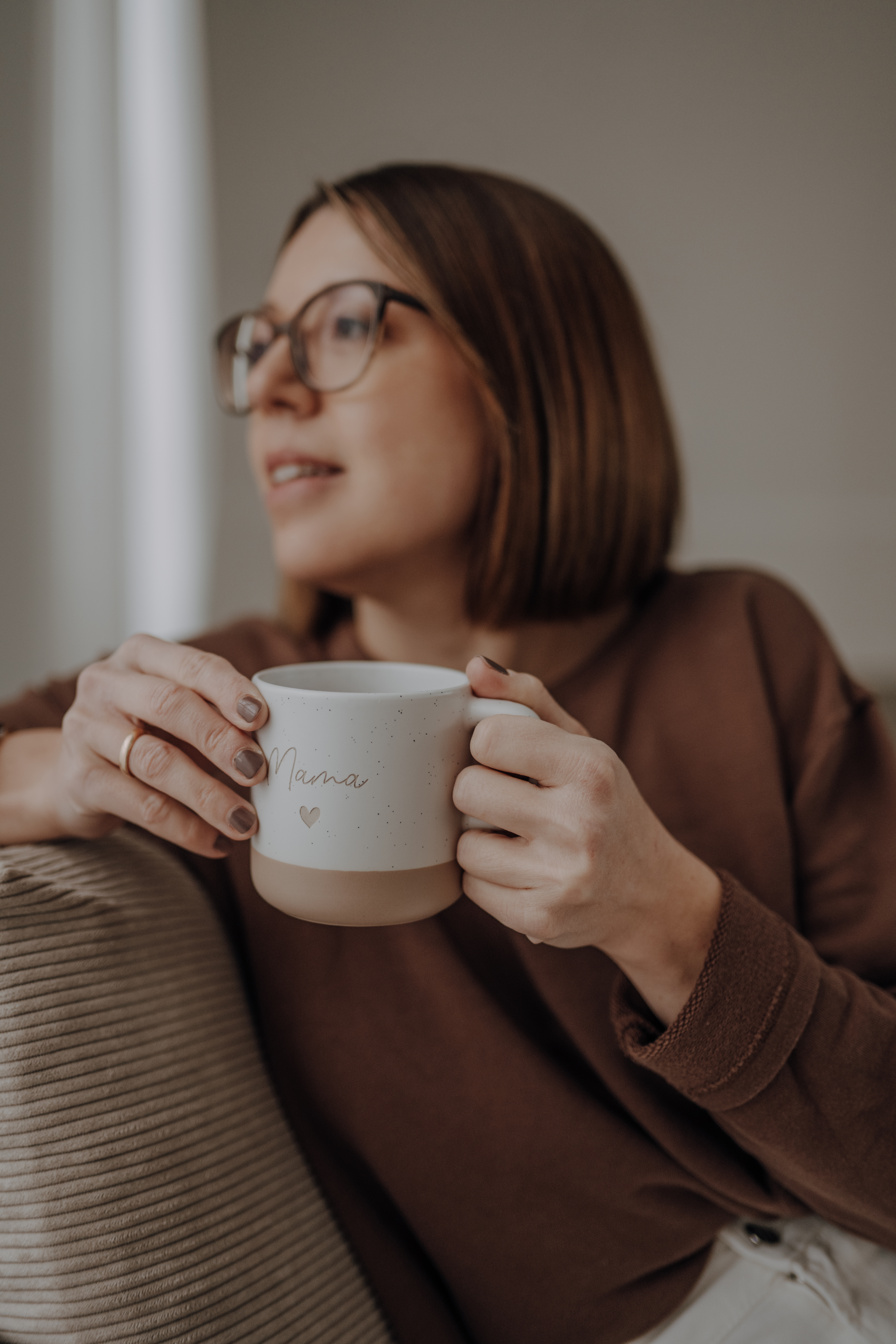 Simone Rössner am Schreibtisch